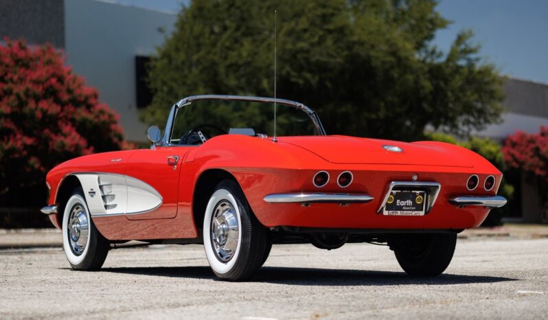 
								1961 Chevrolet Corvette Convertible Fuel-Injected 283 315 HP full									