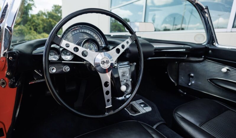 
								1961 Chevrolet Corvette Convertible Fuel-Injected 283 315 HP full									