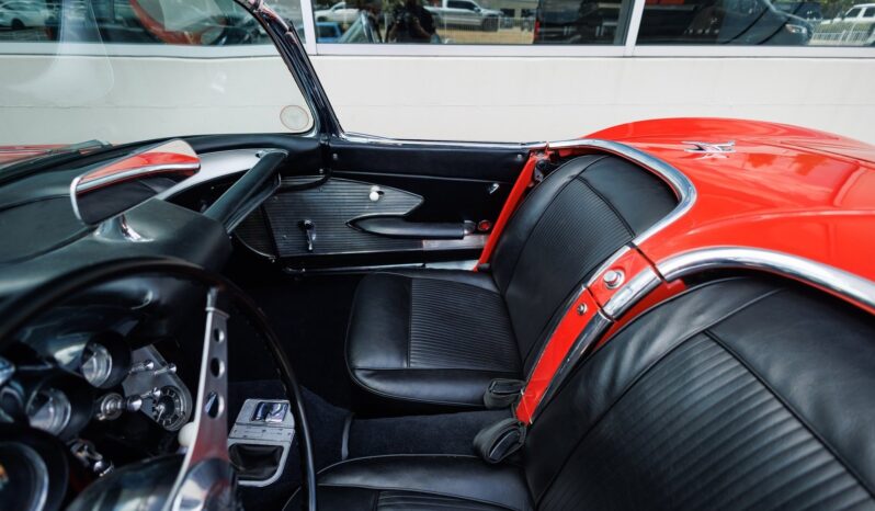 
								1961 Chevrolet Corvette Convertible Fuel-Injected 283 315 HP full									