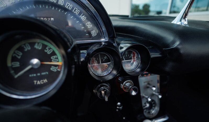 
								1961 Chevrolet Corvette Convertible Fuel-Injected 283 315 HP full									