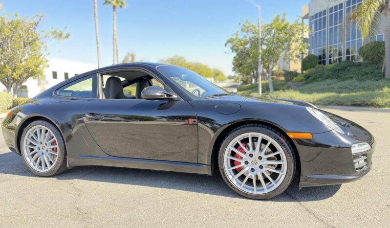 
								2009 Porsche 911 Carrera S Coupe full									