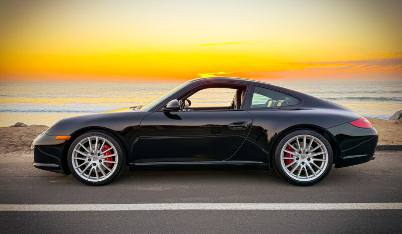 
								2009 Porsche 911 Carrera S Coupe full									