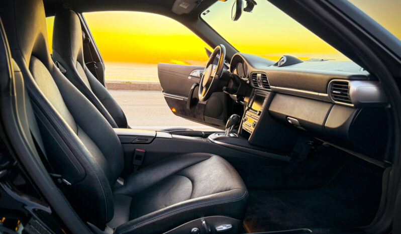 
								2009 Porsche 911 Carrera S Coupe full									