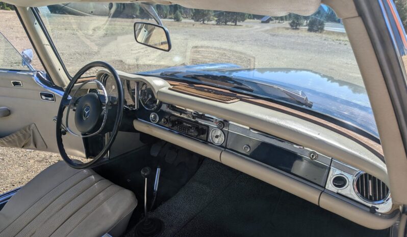 
								1968 Mercedes-Benz 280SL 4-Speed full									