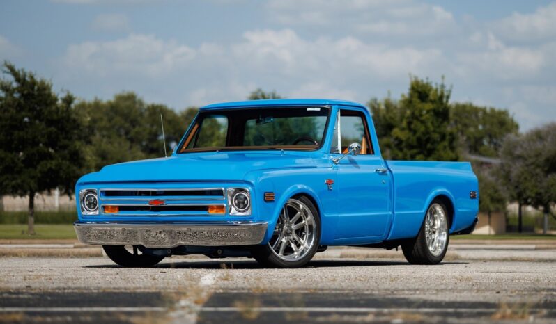 
								1968 Chevrolet C-10 383 Custom Pickup Restomod full									