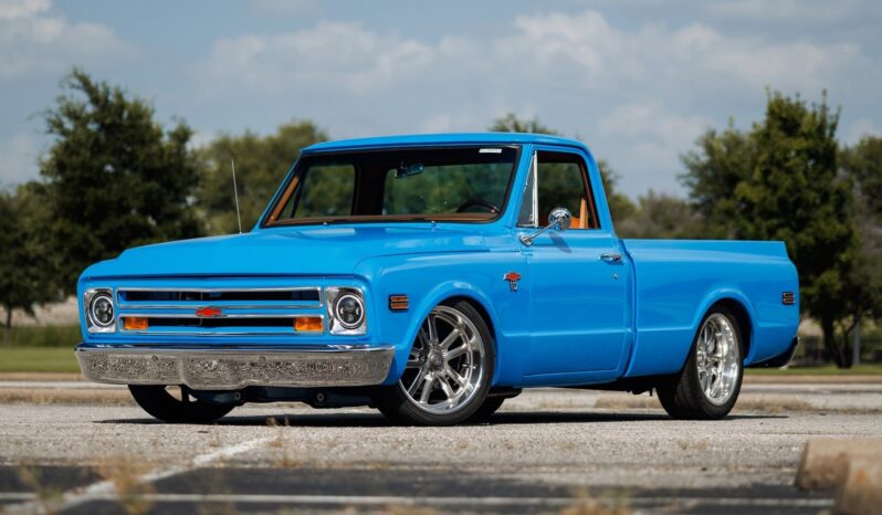 
								1968 Chevrolet C-10 383 Custom Pickup Restomod full									