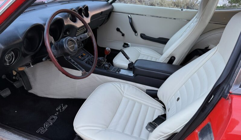 
								1972 Datsun 240Z full									