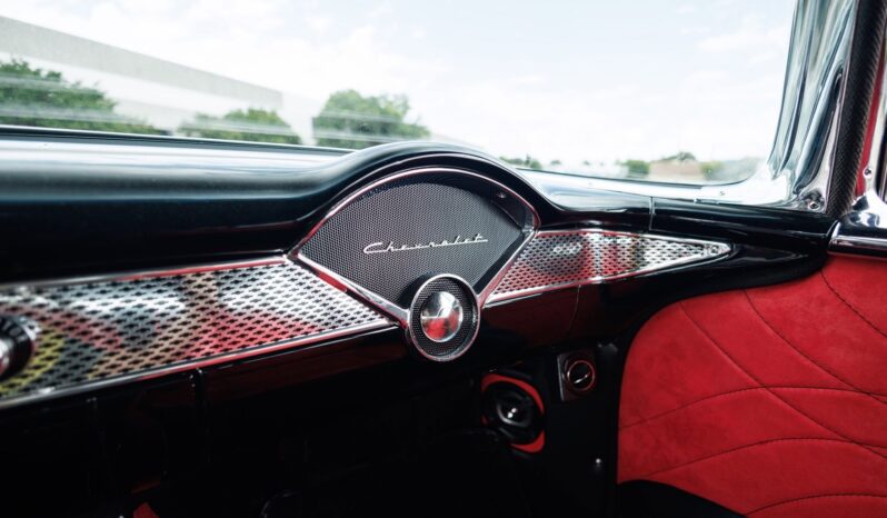 
								1956 Chevrolet Custom Restomod full									