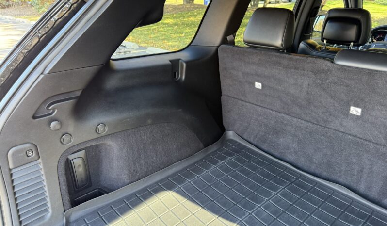 
								2014 Jeep Grand Cherokee SRT full									