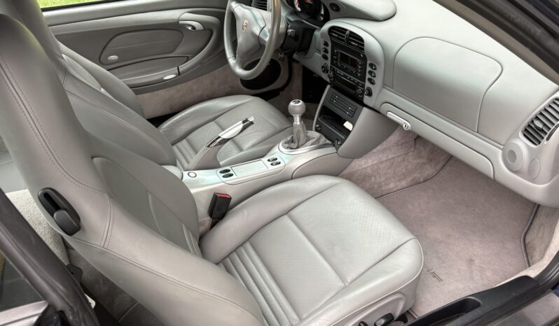 
								2004 Porsche 911 Carrera 4S Coupe 6-Speed full									