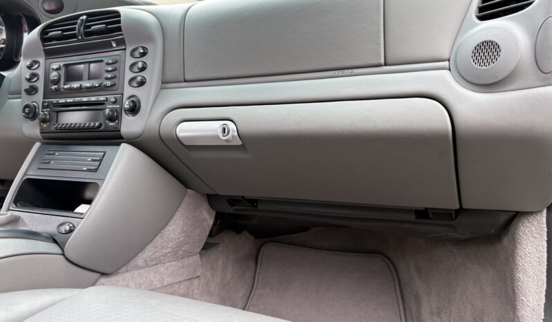 
								2004 Porsche 911 Carrera 4S Coupe 6-Speed full									