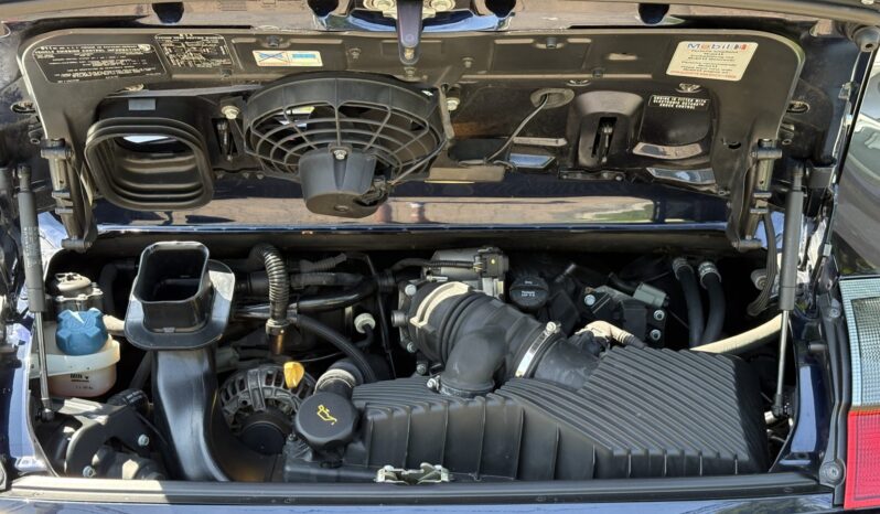 
								2004 Porsche 911 Carrera 4S Coupe 6-Speed full									