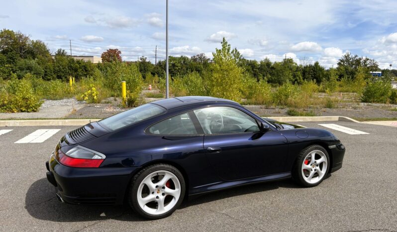 
								2004 Porsche 911 Carrera 4S Coupe 6-Speed full									