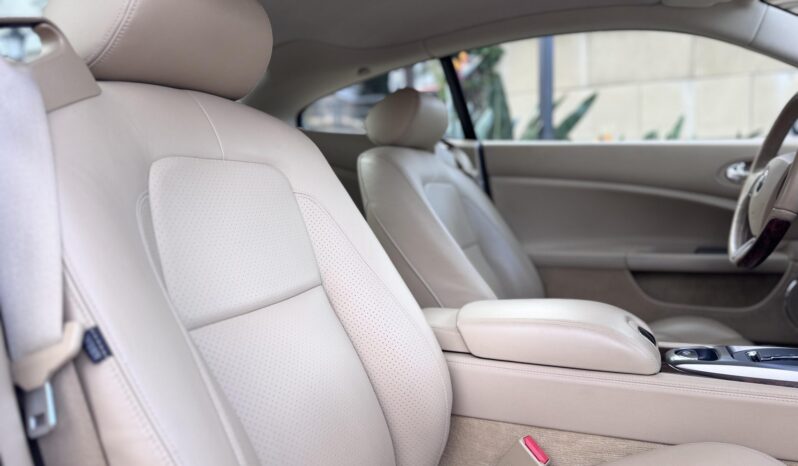 
								2007 Jaguar XK Coupe full									