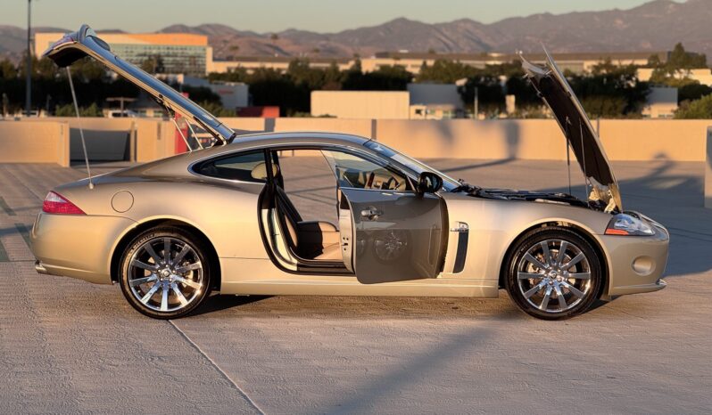 
								2007 Jaguar XK Coupe full									