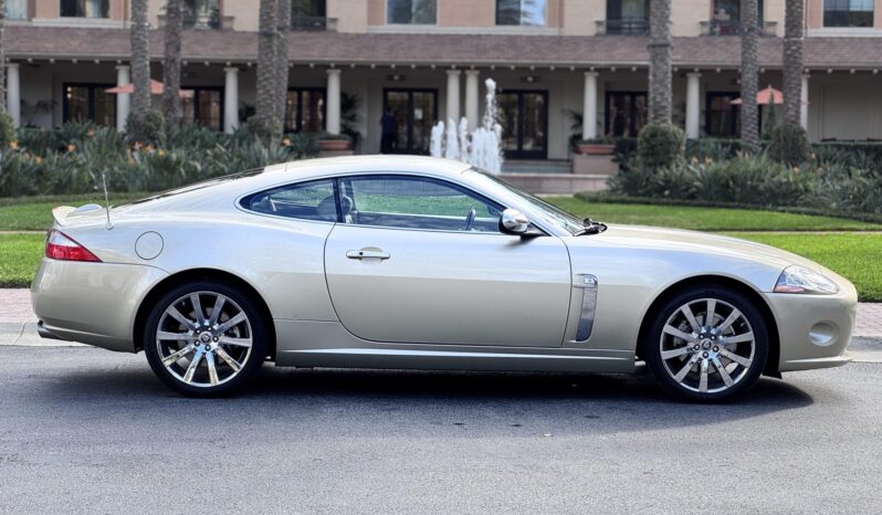 
								2007 Jaguar XK Coupe full									