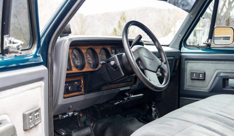 
								1993 Dodge Power Ram W150 4×4 full									