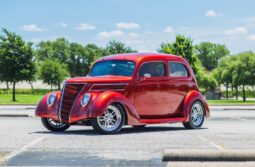 
										1937 Ford Custom Slantback Restomod full									
