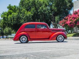 
										1937 Ford Custom Slantback Restomod full									
