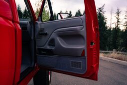 
										1995 Ford F-150 XL 4×4 5-Speed full									