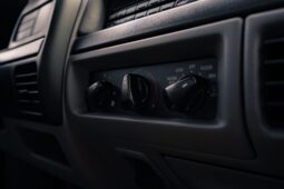 
										1995 Ford F-150 XL 4×4 5-Speed full									