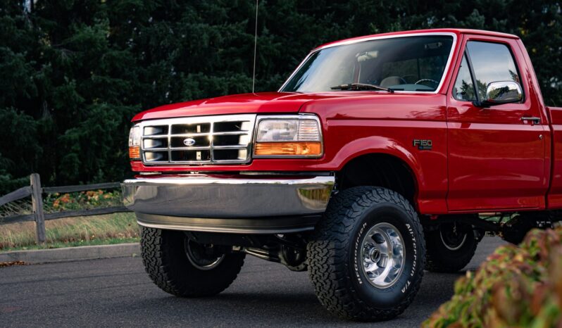 
								1995 Ford F-150 XL 4×4 5-Speed full									