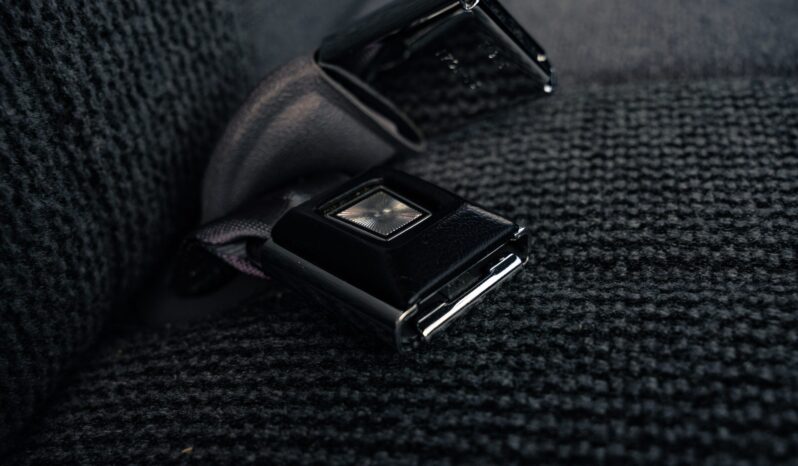 
								1995 Ford F-150 XL 4×4 5-Speed full									