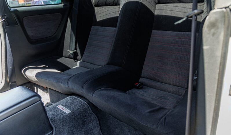 
								1995 Nissan Skyline GT-R full									