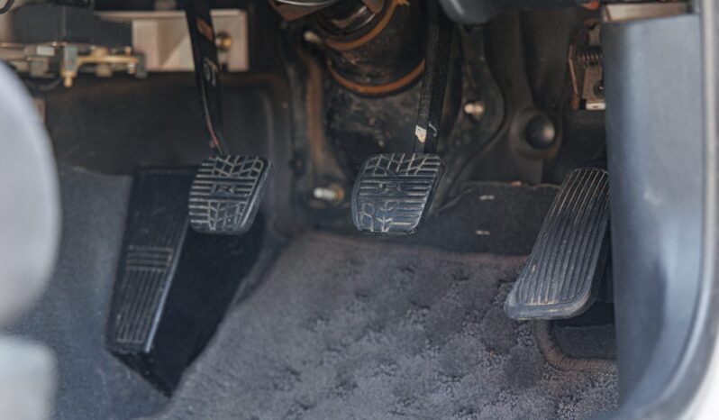 
								1995 Nissan Skyline GT-R full									