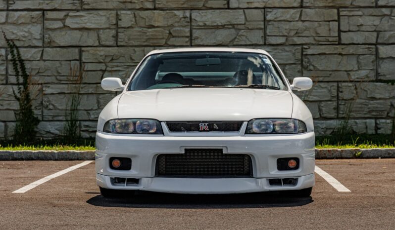 
								1995 Nissan Skyline GT-R full									