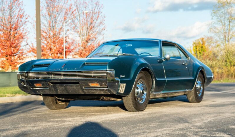 
								1966 Oldsmobile Toronado Deluxe full									