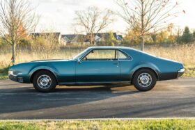 1966 Oldsmobile Toronado Deluxe