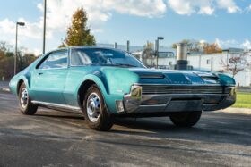 1966 Oldsmobile Toronado Deluxe