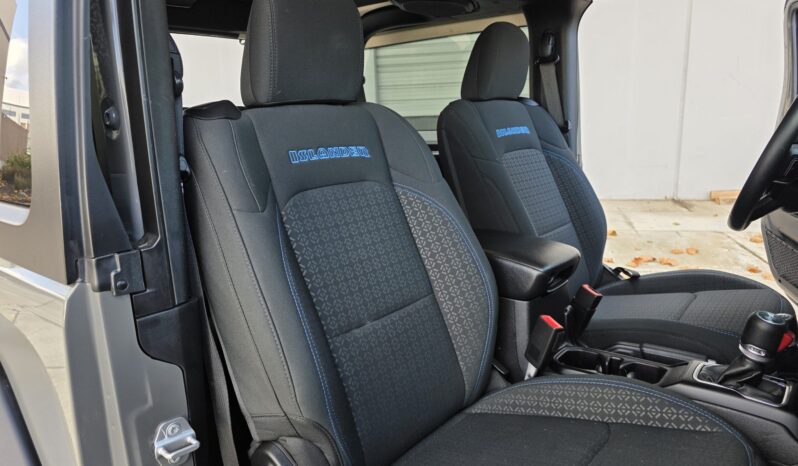 
								2021 Jeep Wrangler Sport S Islander Edition full									