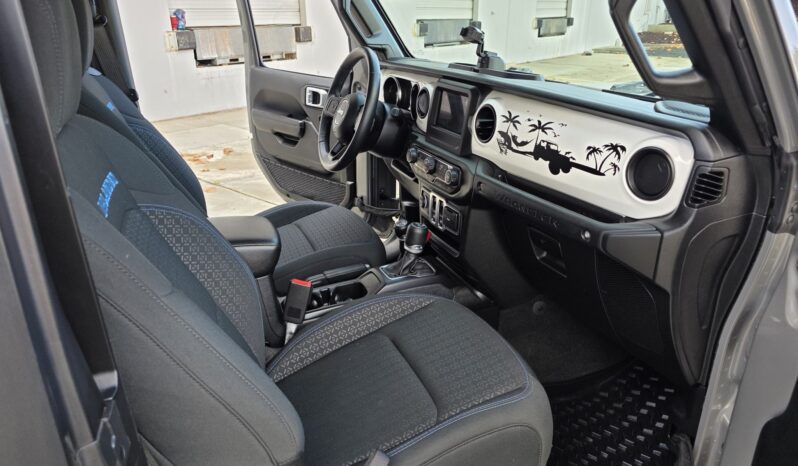 
								2021 Jeep Wrangler Sport S Islander Edition full									