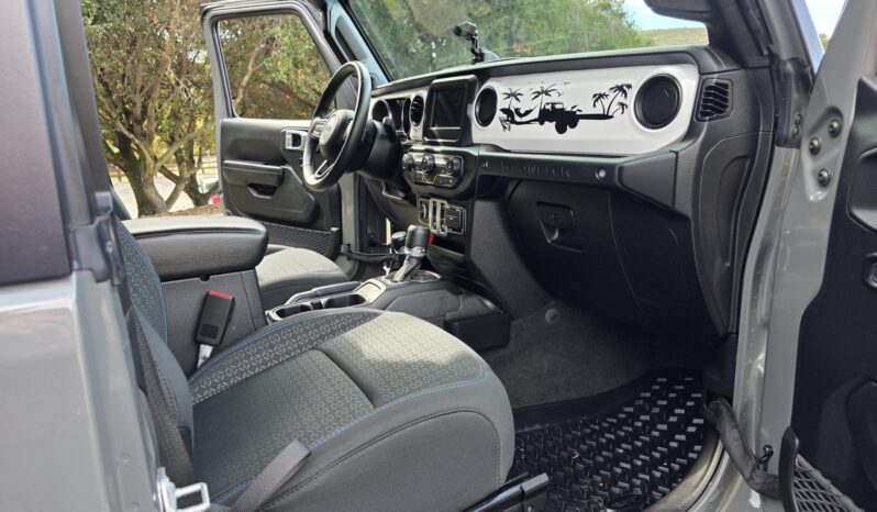 
								2021 Jeep Wrangler Sport S Islander Edition full									