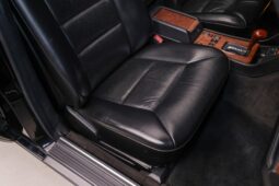 
										1989 Mercedes-Benz 560SEL full									