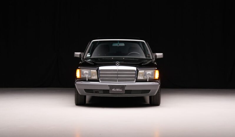 
								1989 Mercedes-Benz 560SEL full									