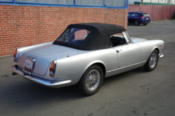 
										1964 Alfa Romeo 2600 Spider full									