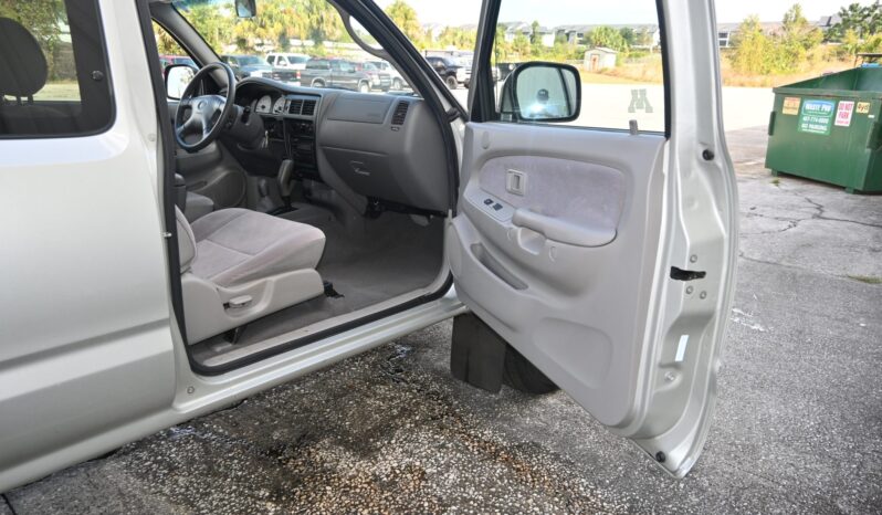 
								2001 Toyota Tacoma SR5 Xtracab 4×4 full									