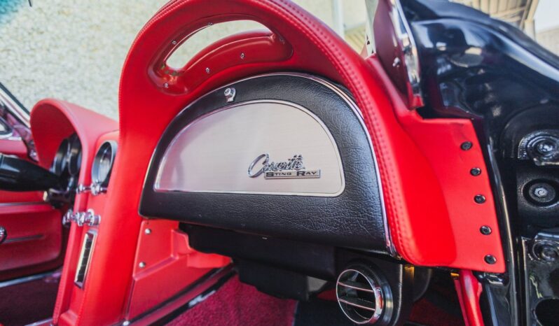 
								1965 Chevrolet Corvette 396 Custom Restomod full									