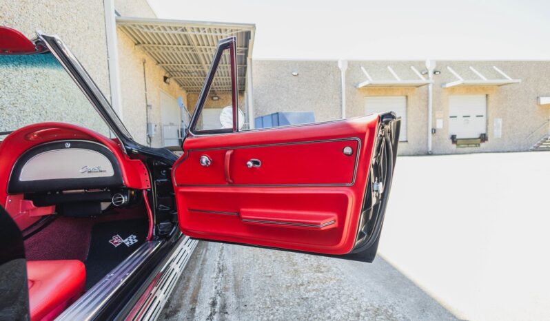 
								1965 Chevrolet Corvette 396 Custom Restomod full									