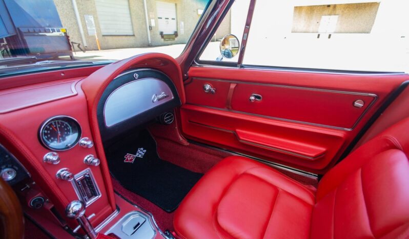 
								1965 Chevrolet Corvette 396 Custom Restomod full									