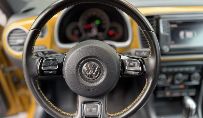 
								2017 Volkswagen Beetle Dune full									