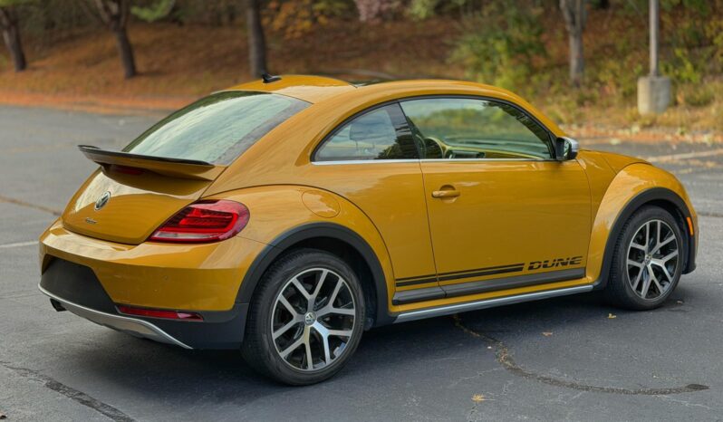 2017 Volkswagen Beetle Dune 1