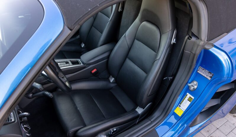 
								2018 Porsche 718 Boxster S 6-Speed full									