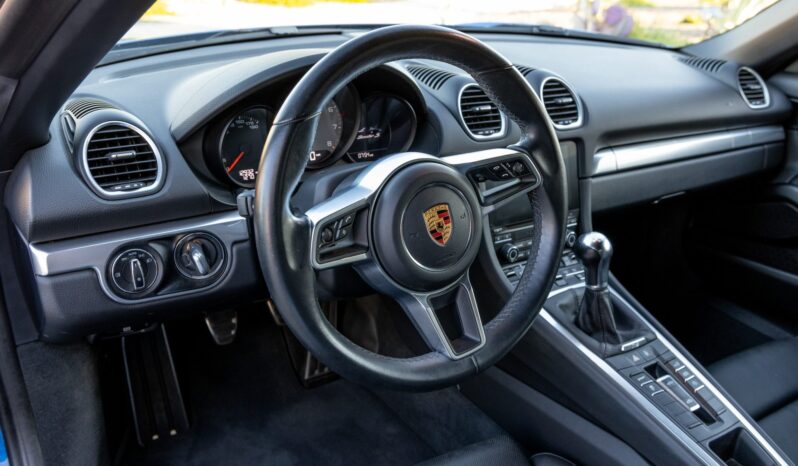 
								2018 Porsche 718 Boxster S 6-Speed full									