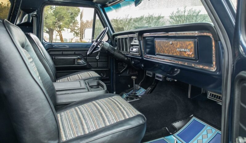 
								1978 Ford Bronco Free Wheeling 7.3L Godzilla full									