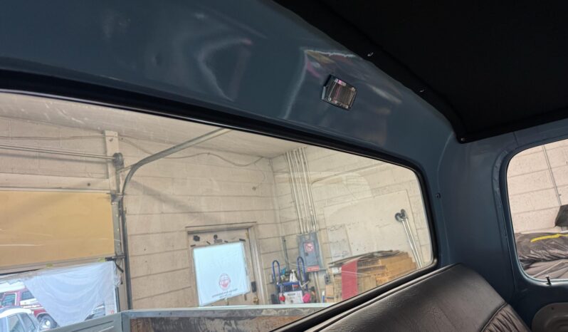 
								1971 Ford F-250 Custom Crew Cab 4×4 4-Speed full									