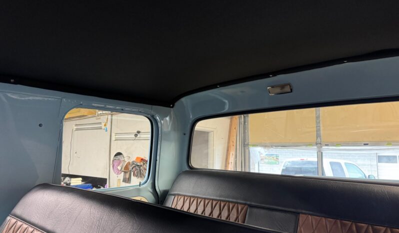 
								1971 Ford F-250 Custom Crew Cab 4×4 4-Speed full									